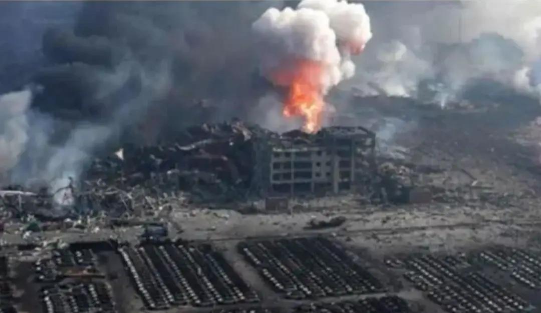 以军战机把自家地盘给炸了！

26号，一架以军军机在执行任务时，把弹药投到了以色