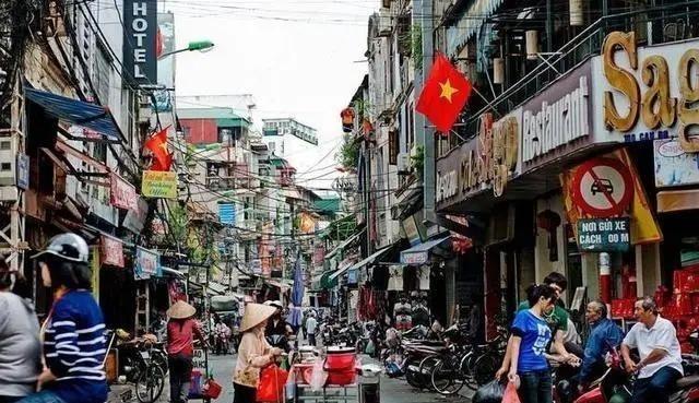 一位越南华人发文表示我不喜欢中国，但是中美对抗当中，中国如果失败了，那么黄种人在