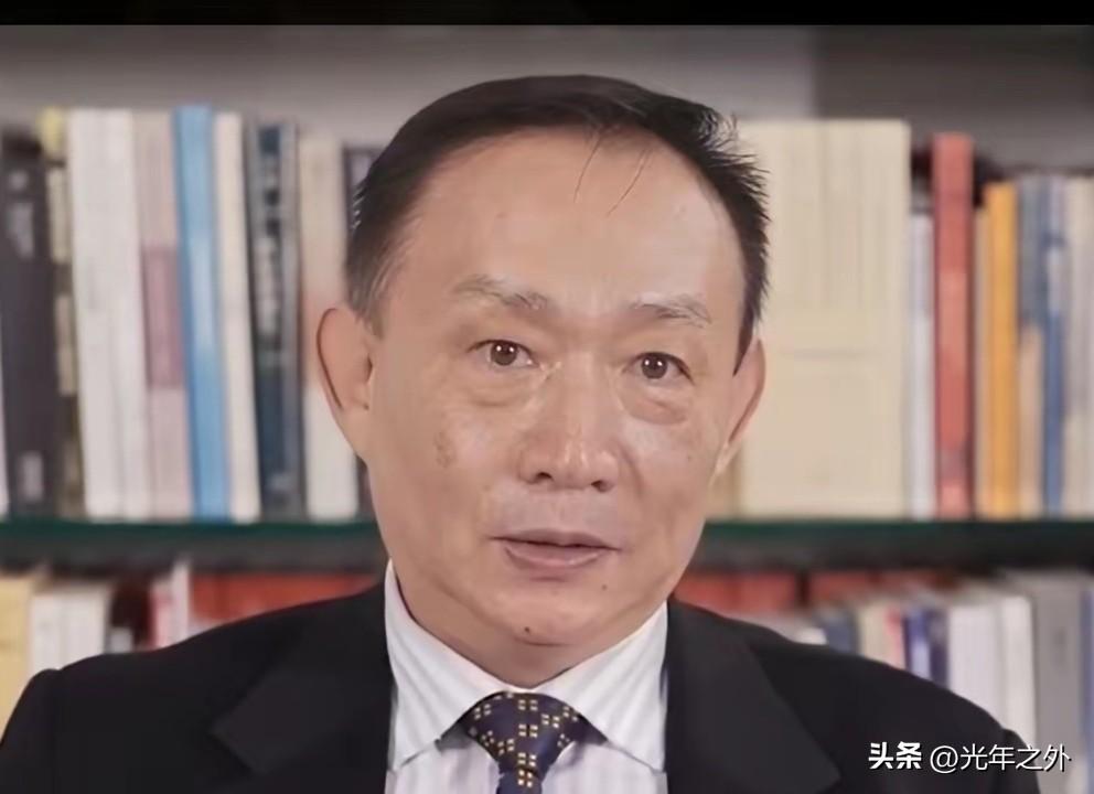 全球资本布局暗藏风险，9月底流动性收缩窗口值得警惕
 
卢麒元以资本流动分析模型
