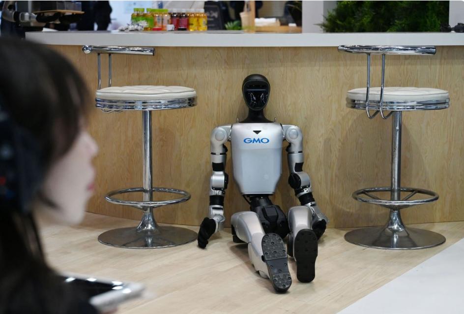 砸1万亿日元！日本AI领域放大招，放弃ChatGPT赛道剑走偏锋
 
日本政府1