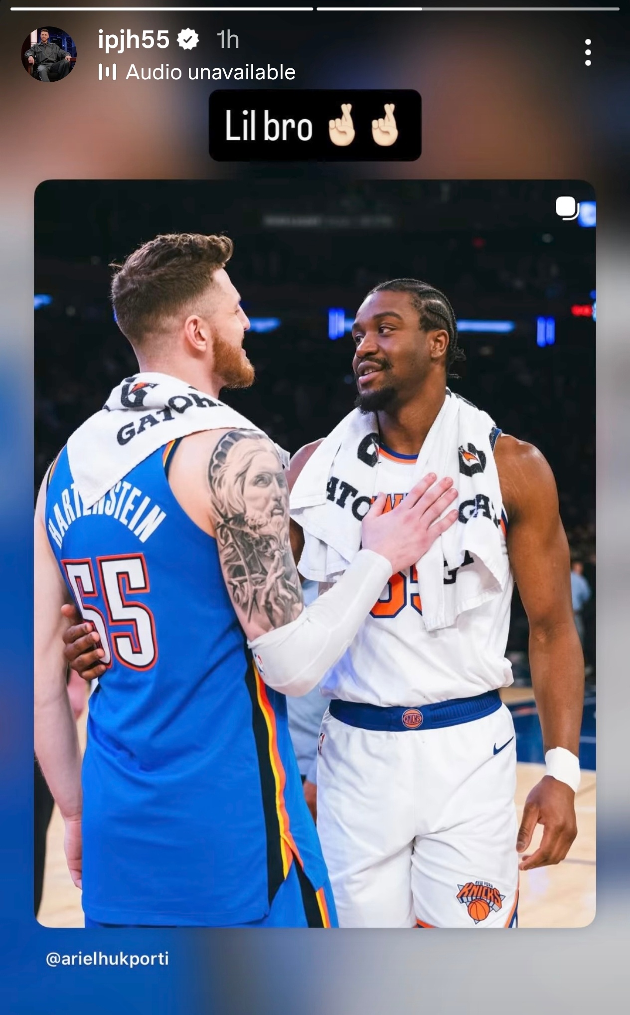 哈腾转发他与尼克斯中锋胡克波尔蒂的合影，这是他的德国老乡！雷霆战胜篮网雷霆vs篮