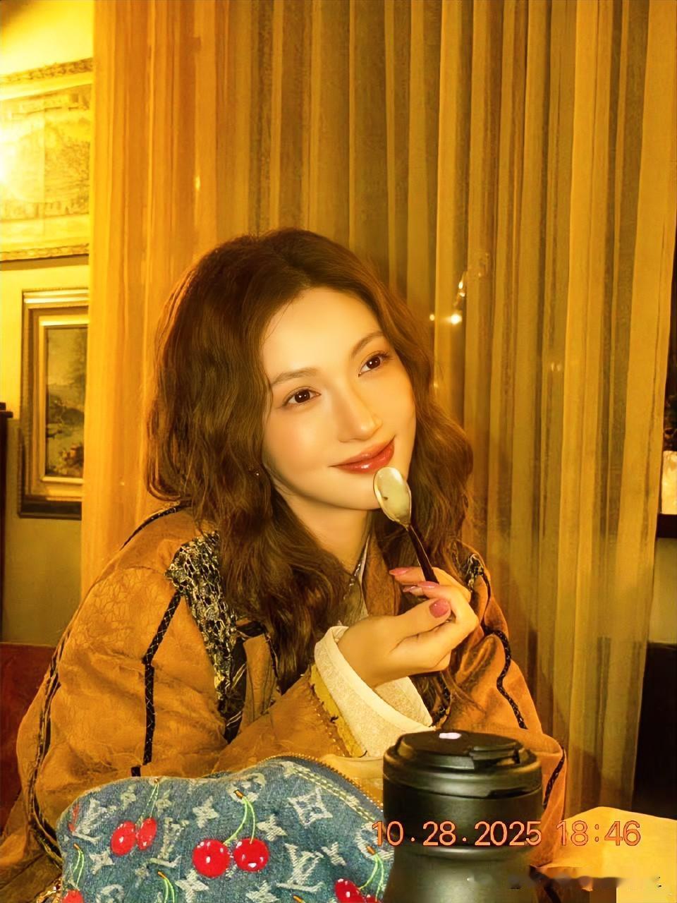 金晨肇事逃逸被罚1500元！
对此你有什么看法？
不懂就问，我弱弱问一句：以后普