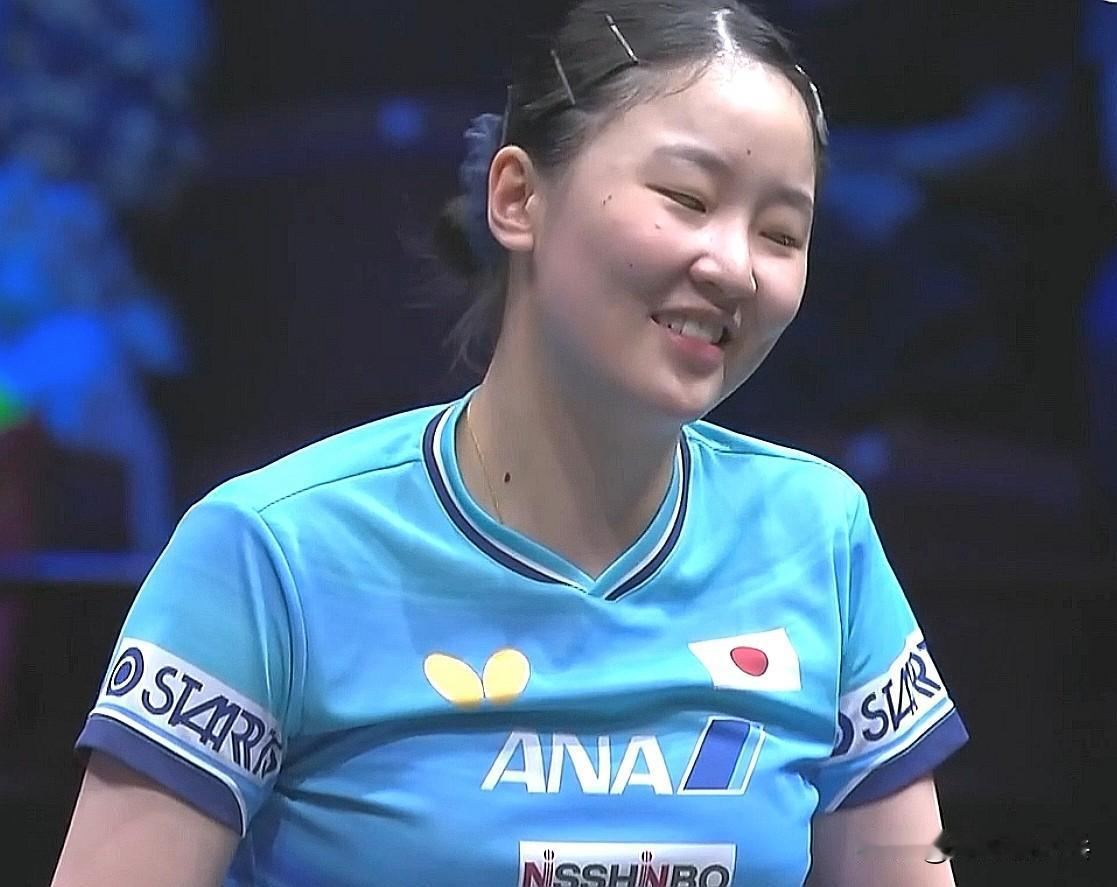 张本美和扳回一局！
第二局，王艺迪开局 3-0 领先。王艺迪采用压制张本美和中路