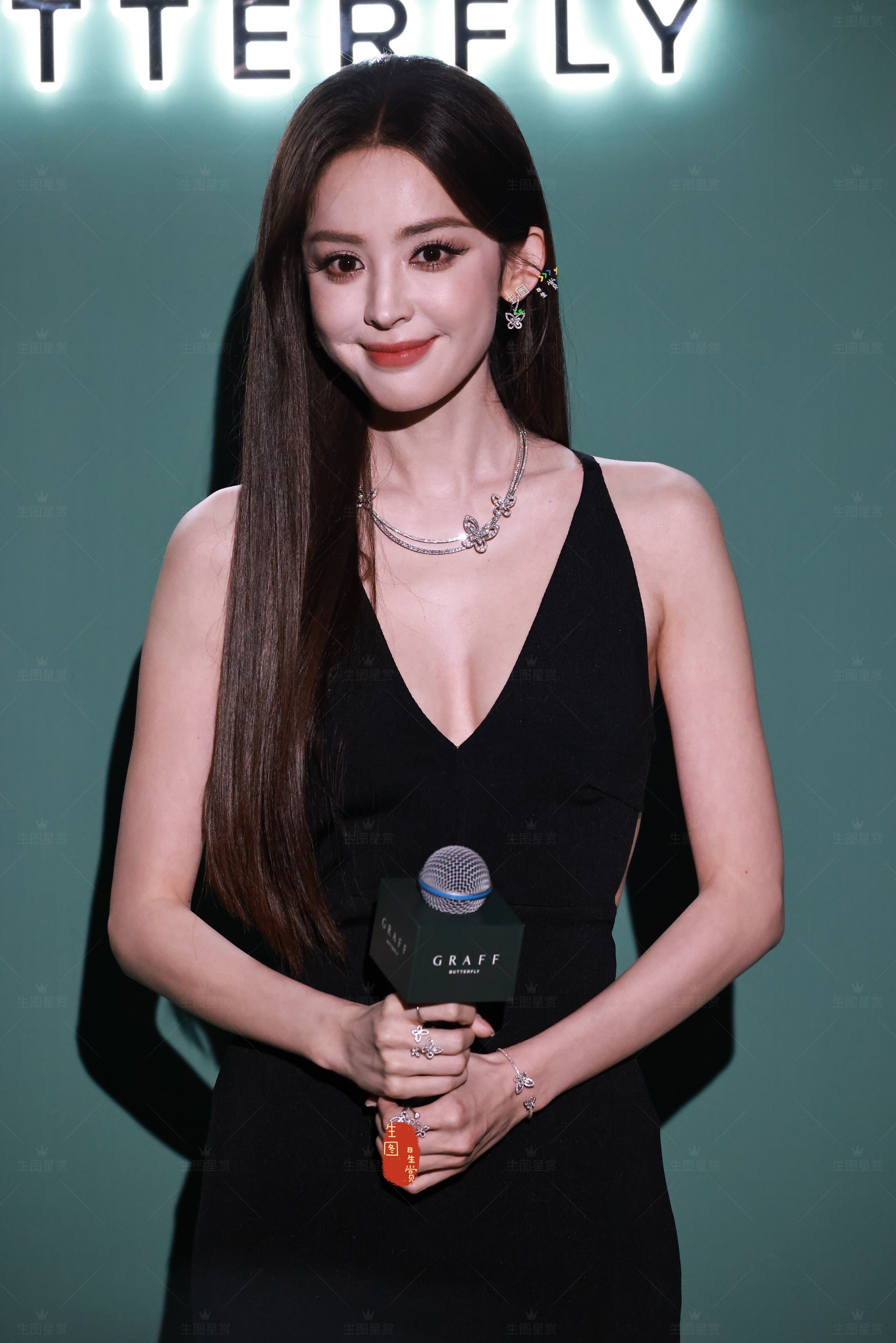 娜扎完全神女来的🖤260522GRAFF红毯生图第三组 
