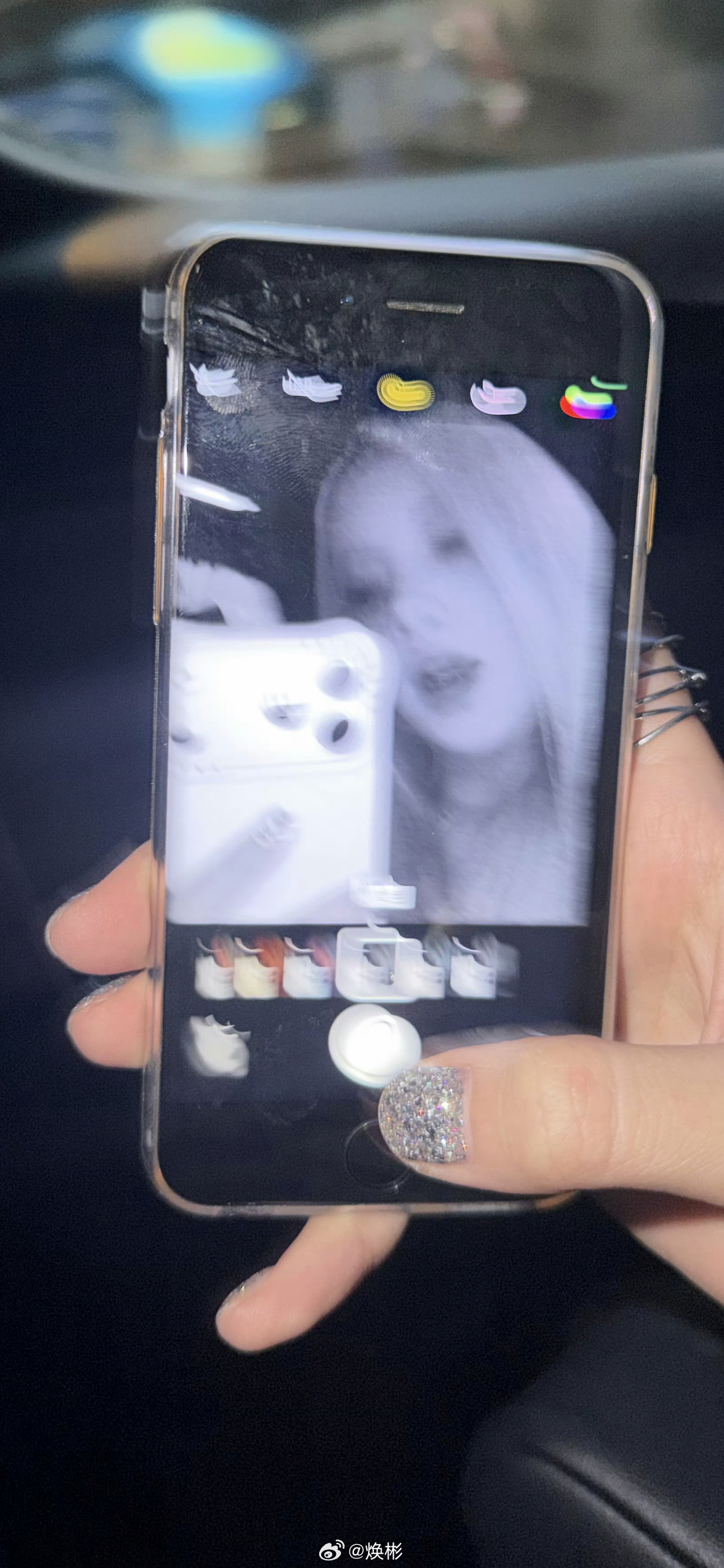 刷到一个好看的小姐姐还在用home键iPhone！ 