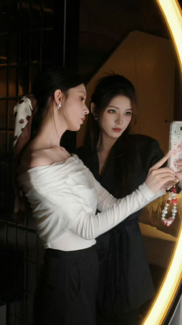 张予曦单手抱陈瑶张予曦陈瑶你俩根本没喝中药！ 