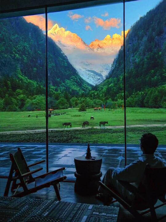 梅里雨崩！和老公住雪山酒店后劲比失恋还大