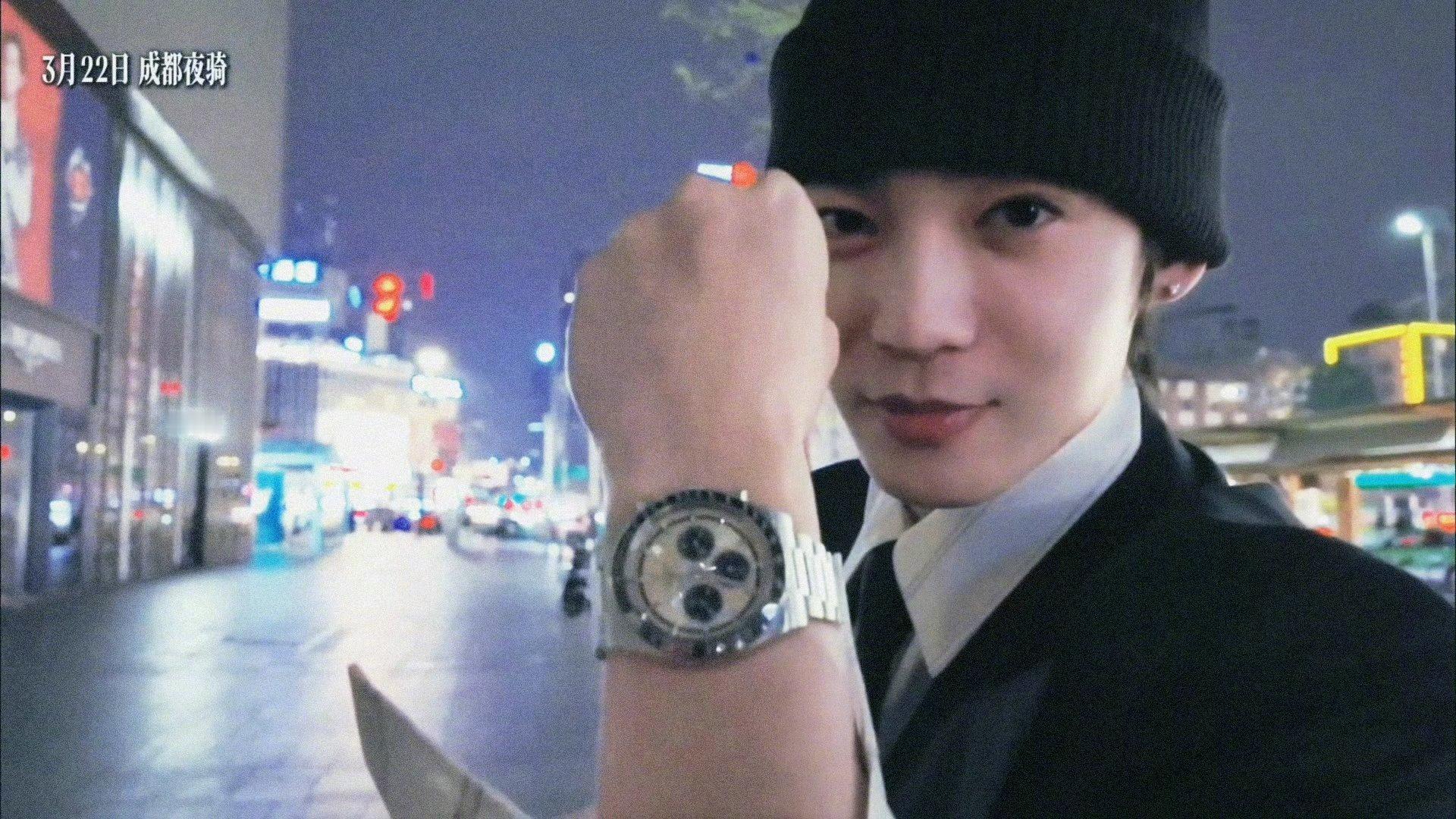 于适夜骑打卡成都春熙路在成都的街头走一走～天啊怎么随手一截都这么好看