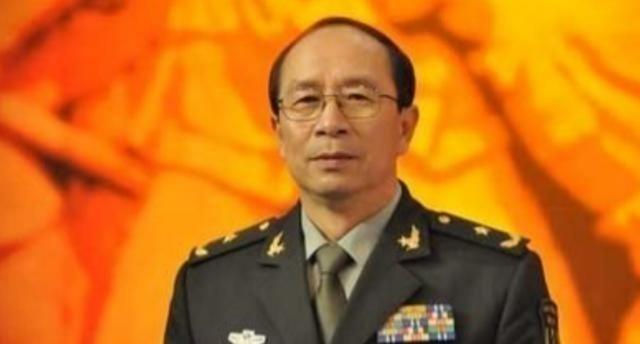 韩国一军事专家再次语出惊人！他说，美国就算把全部家当搬出来打中国，11艘航母全上