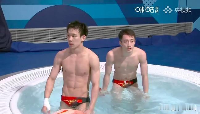 奥运会：跳水男子双人10米台决赛练俊杰杨昊金牌！

29日的巴黎奥运会跳水男子双