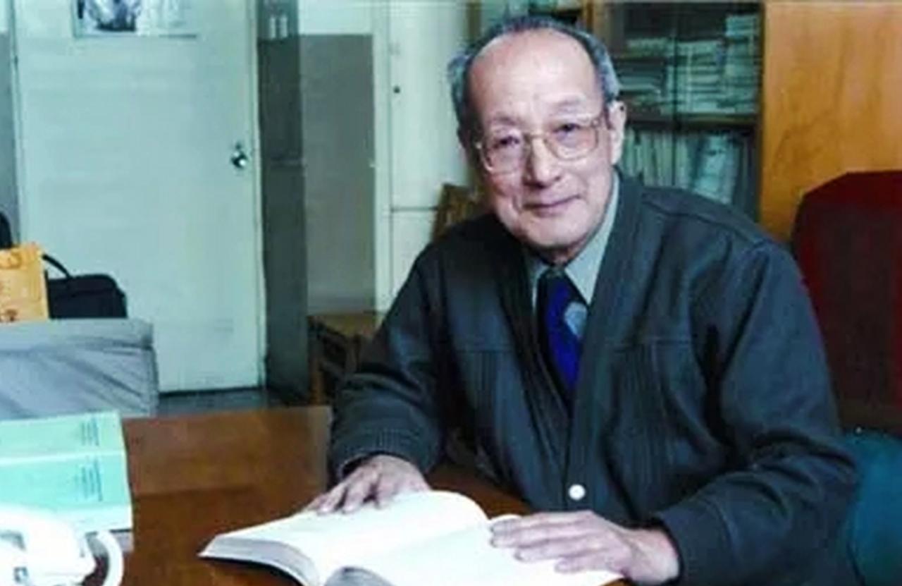 致敬“中国稀土之父”徐光宪先生。2008年国家最高科学技术奖获得者，中国科学院院