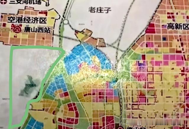西欢坨村压煤搬迁在即，唐山最大规模“西湖”即将诞生
七月的唐山，阳光炽热，却挡不