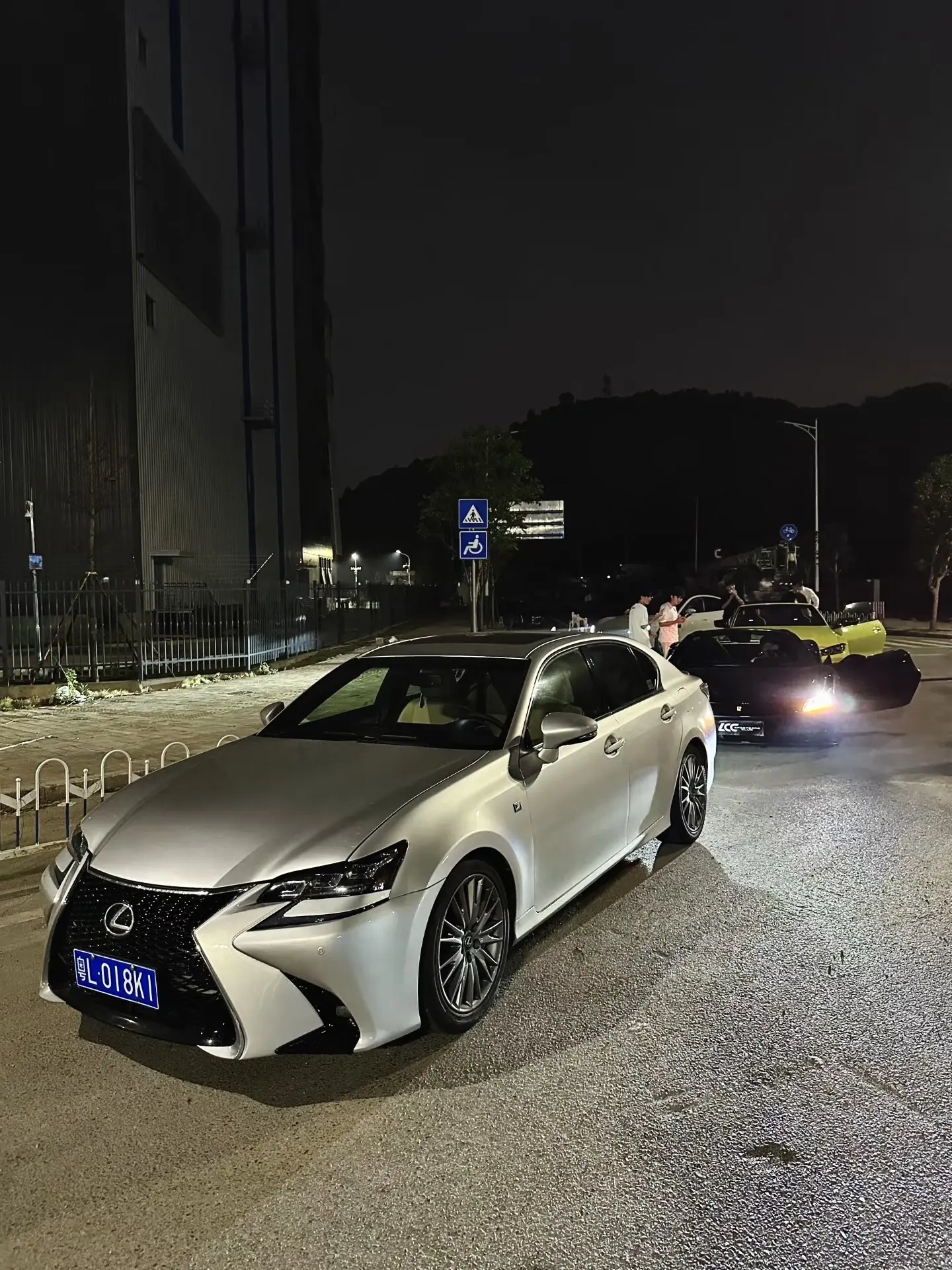 “在此刻沉沦”