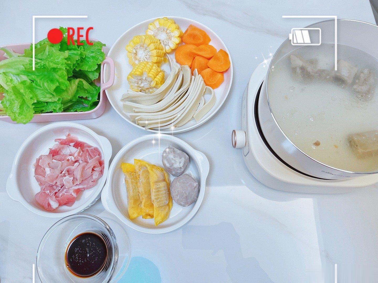 长沙8度 太冷了 还是火锅好[泪] ​​​