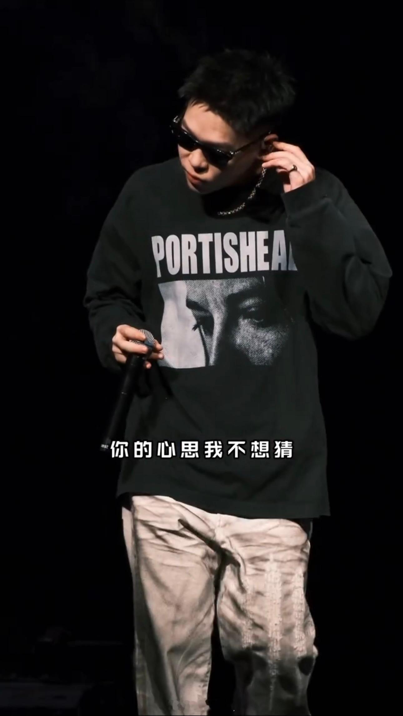 弹壳从花开花落到再出发说唱巅峰对决2026 谁懂老粉的执念，看着他一次次重新出发