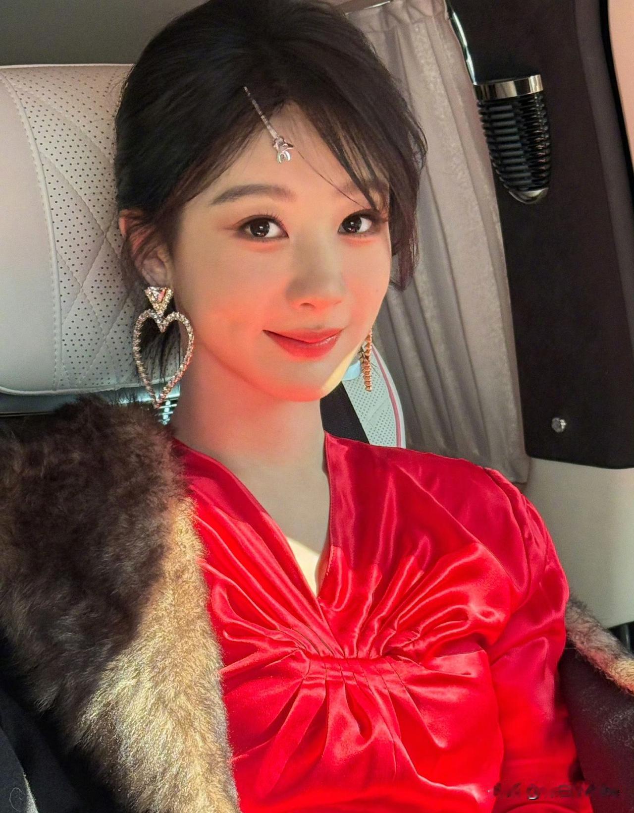 1月18日，杨紫的“两年理论”，让我理解了她为什么身处顶流，还要坚持一年拍三部戏