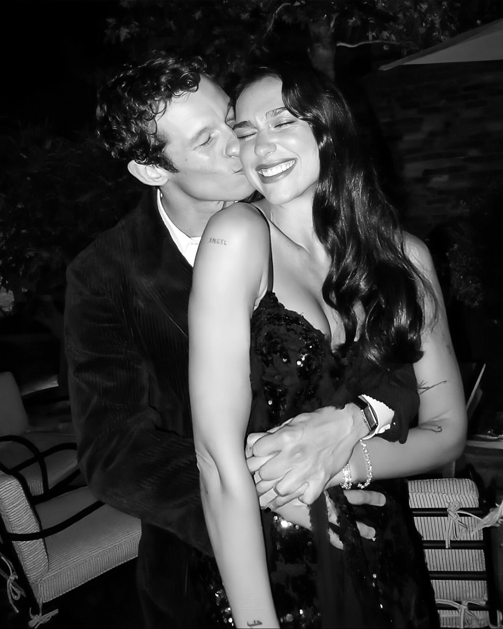 命中注定的一对[老师好]卡哥Callum Turner回忆他与啪姐Dua Lip