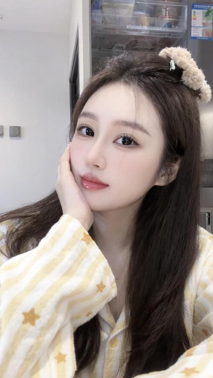 雪落津门，静得刚好。