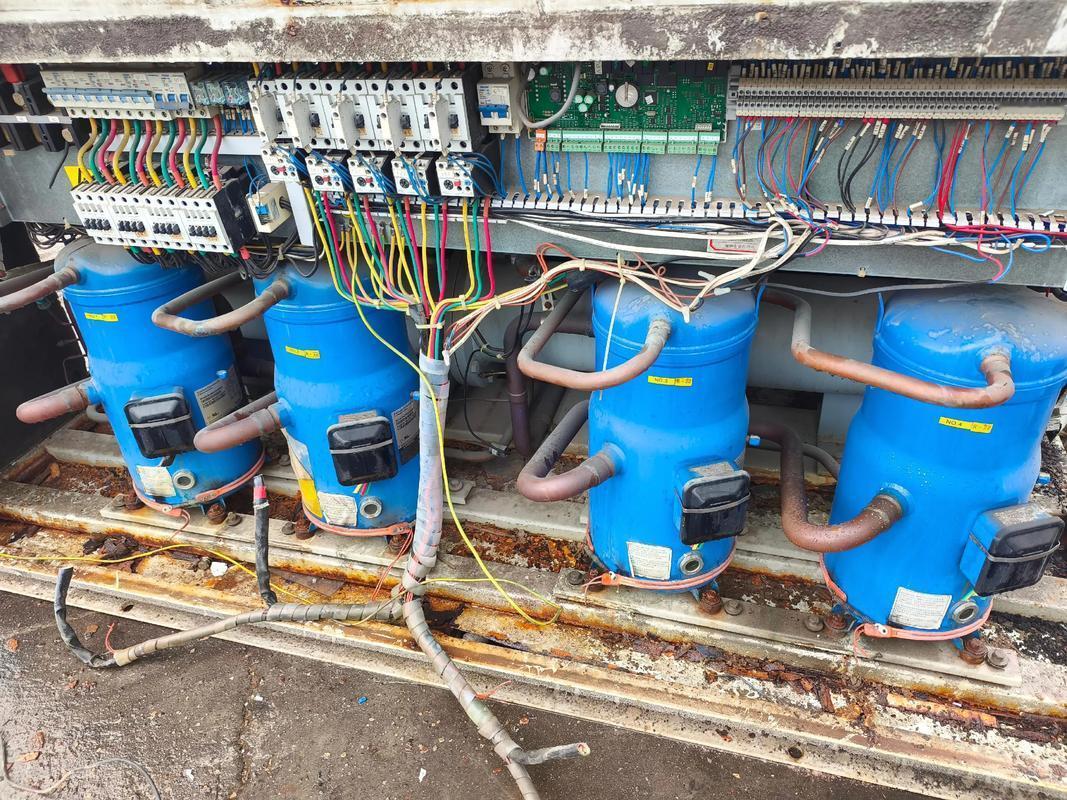 列位，国际局势这出大戏，真是你方唱罢我登场，一天不看，那都跟不上节奏。就在咱们这