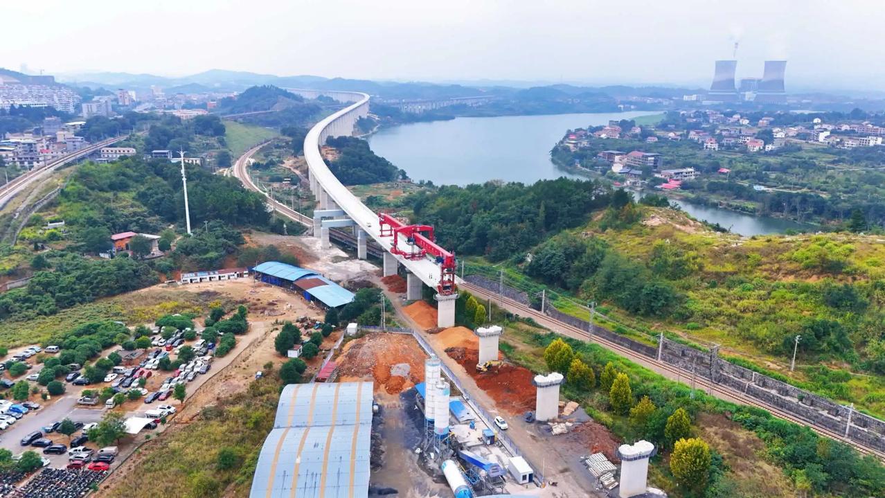 邵永高铁1标啃下咽喉工程，350km/h通道稳步推进
 
湘西南高铁建设传来节点