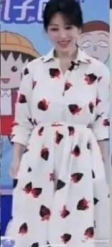 怎么这衣服差距这么大啊 ​​​