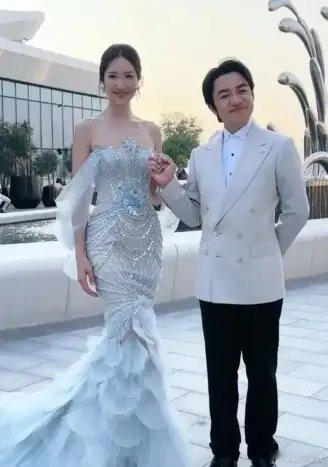 当年，身高175的李亚男icon把163的王祖蓝icon带回家时，父母就反对:“