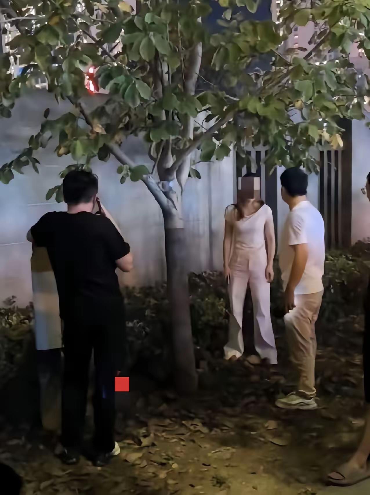 月薪一万三只留五百，这哥们儿给自己的人设是“合格丈夫、靠谱爹”。可对方给他的人设