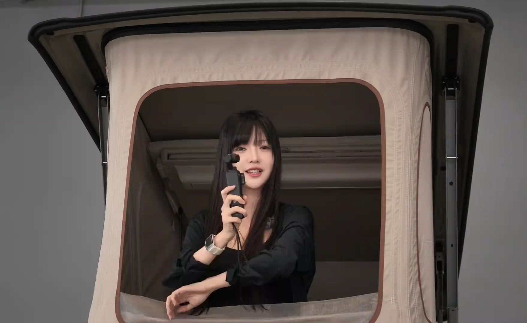和表妹一起提小米澎程探索版，居然"翻车"了？ #小米汽车