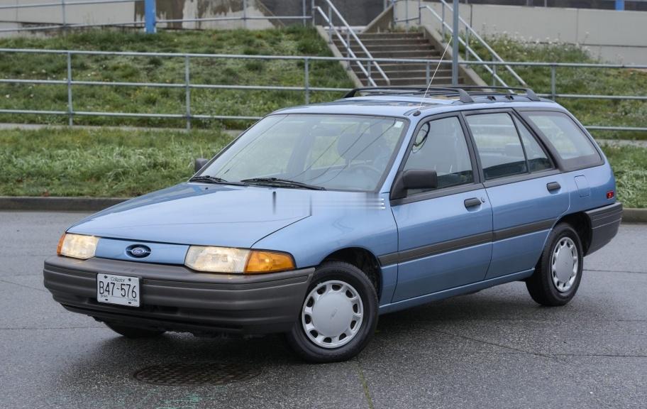 福睿斯？？？没翻译错的话这是福睿斯的前辈车型？？？这是1991年在北美上的牌，1