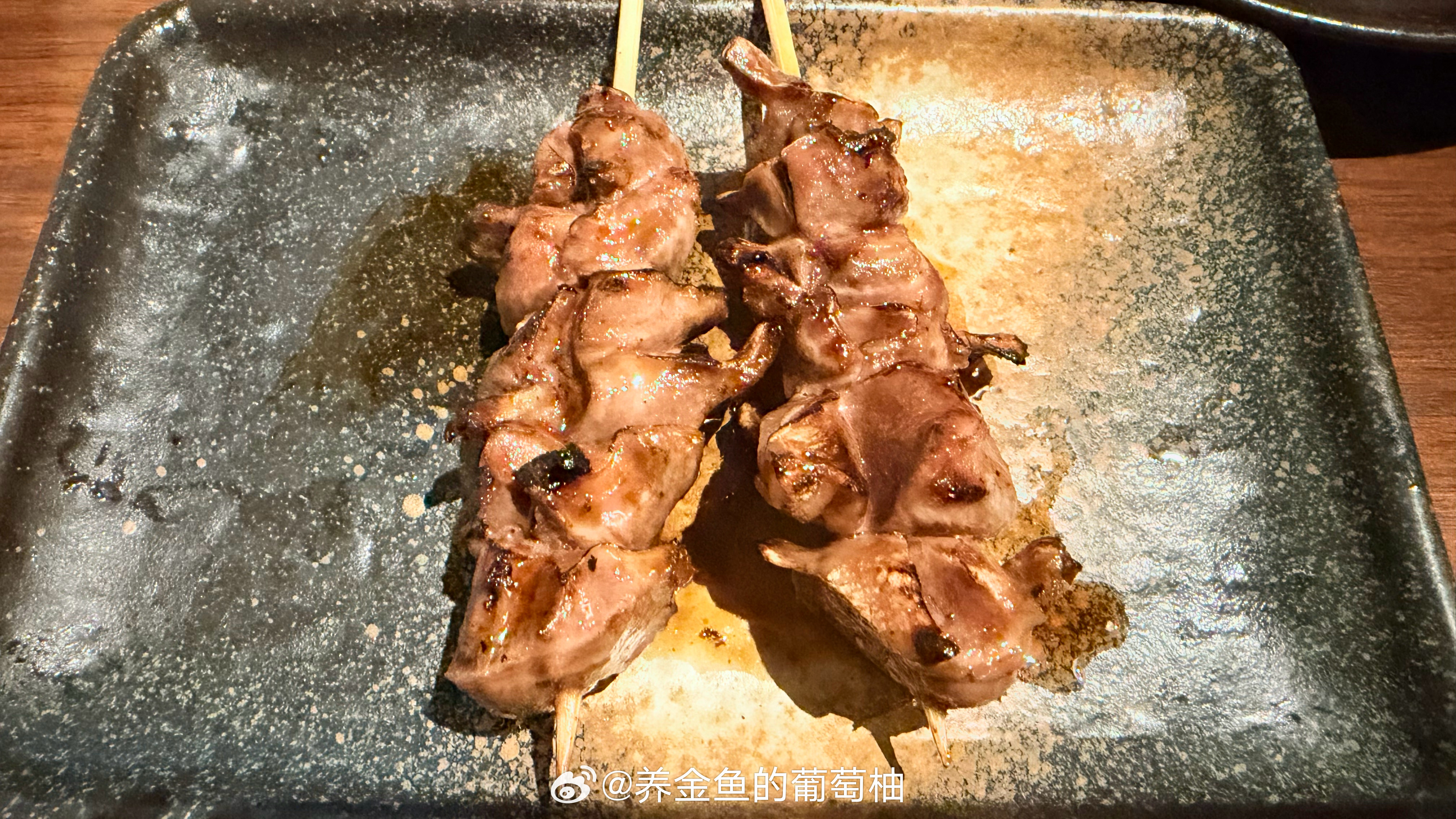涩谷走累了，Tabelog上找的一家，焼き鳥キング渋谷店，味美的，这么多才450