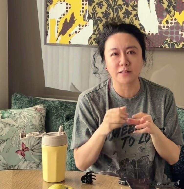 这一对非常特别的夫妻，女方便是知名戏剧导演王潮歌，创作过《印象刘三姐》、只有河南