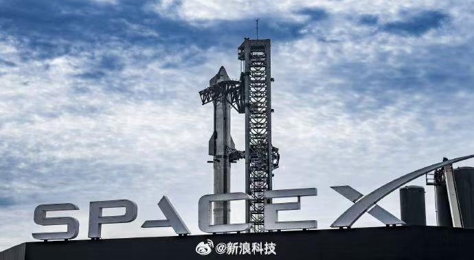 据彭博社4月3日凌晨报道，SpaceX正寻求将其IPO估值目标提升至2万亿美元以
