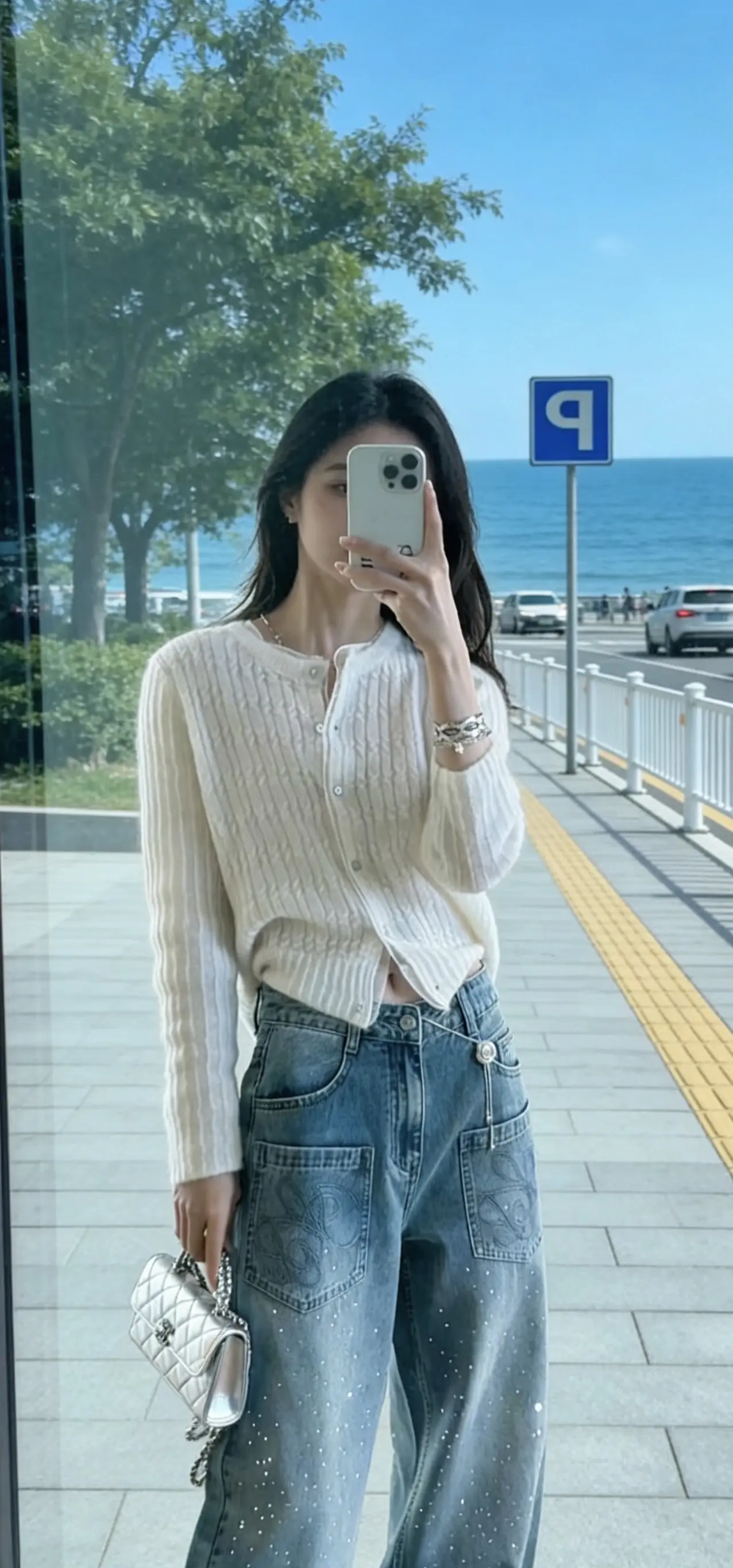 情绪很贵，要接触让自己愉悦的人，            时间很贵，要和...