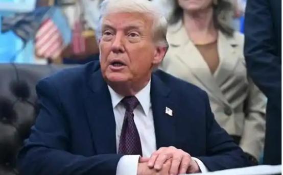 特朗普这话就很有意思了。当主持人问他，如果日本与中国开战，美国会不会支持日本时，