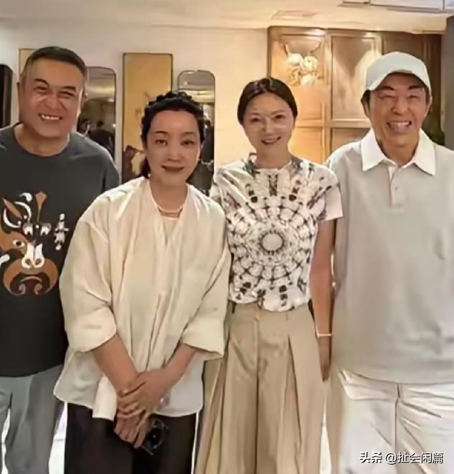 张嘉译和夫人王海燕，张艺谋和夫人陈婷都双双出席了庆祝活动。

《主角》完美收官，