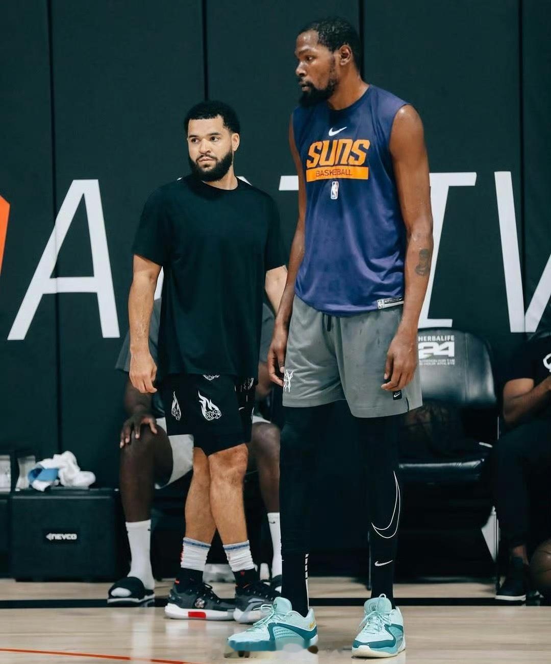 范弗利特谈杜兰特：“直到杜兰特退役之后，人们才会去真正欣赏他，在很多伟大球员身上