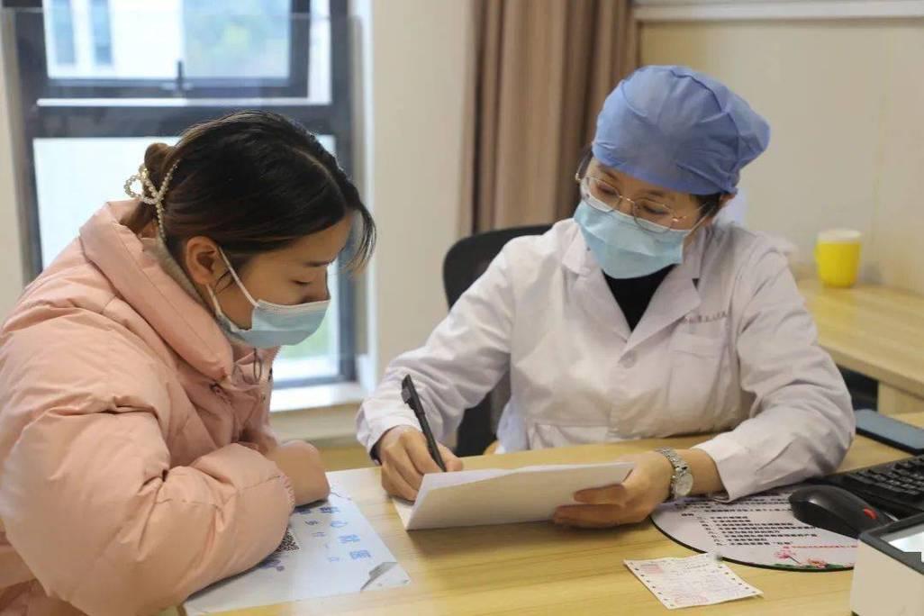 身上长了这2种东西，是癌症来临的提示，可千万别大意

皮肤上突然冒出一些平时没见