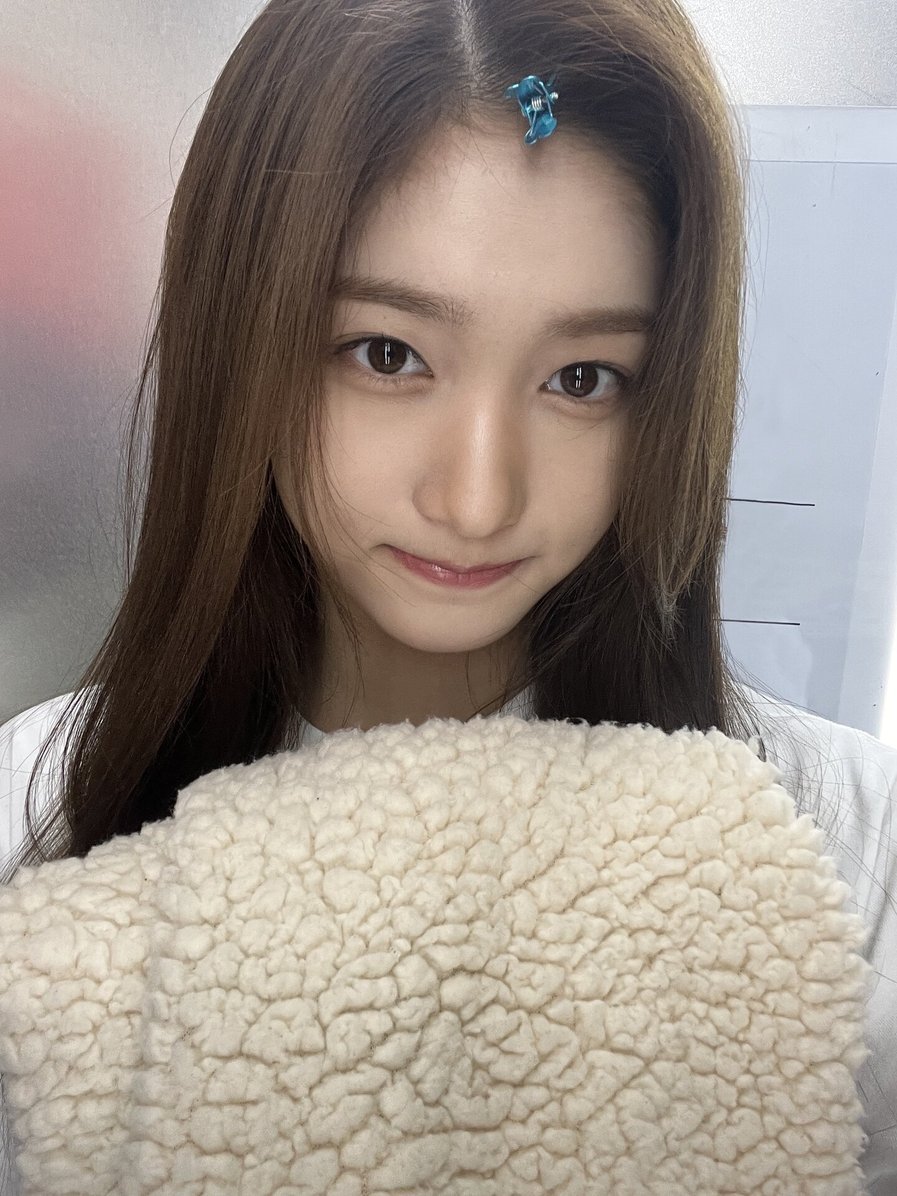 ive五团颜一 🌷ive五团一 🐯李瑞 220625【补档twi更新】🥛?