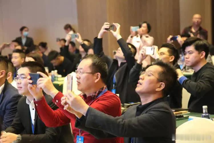 美国驻北约大使指出，为乌克兰购买美国武器最多的国家。 最近乌媒刚爆出消息，2月1