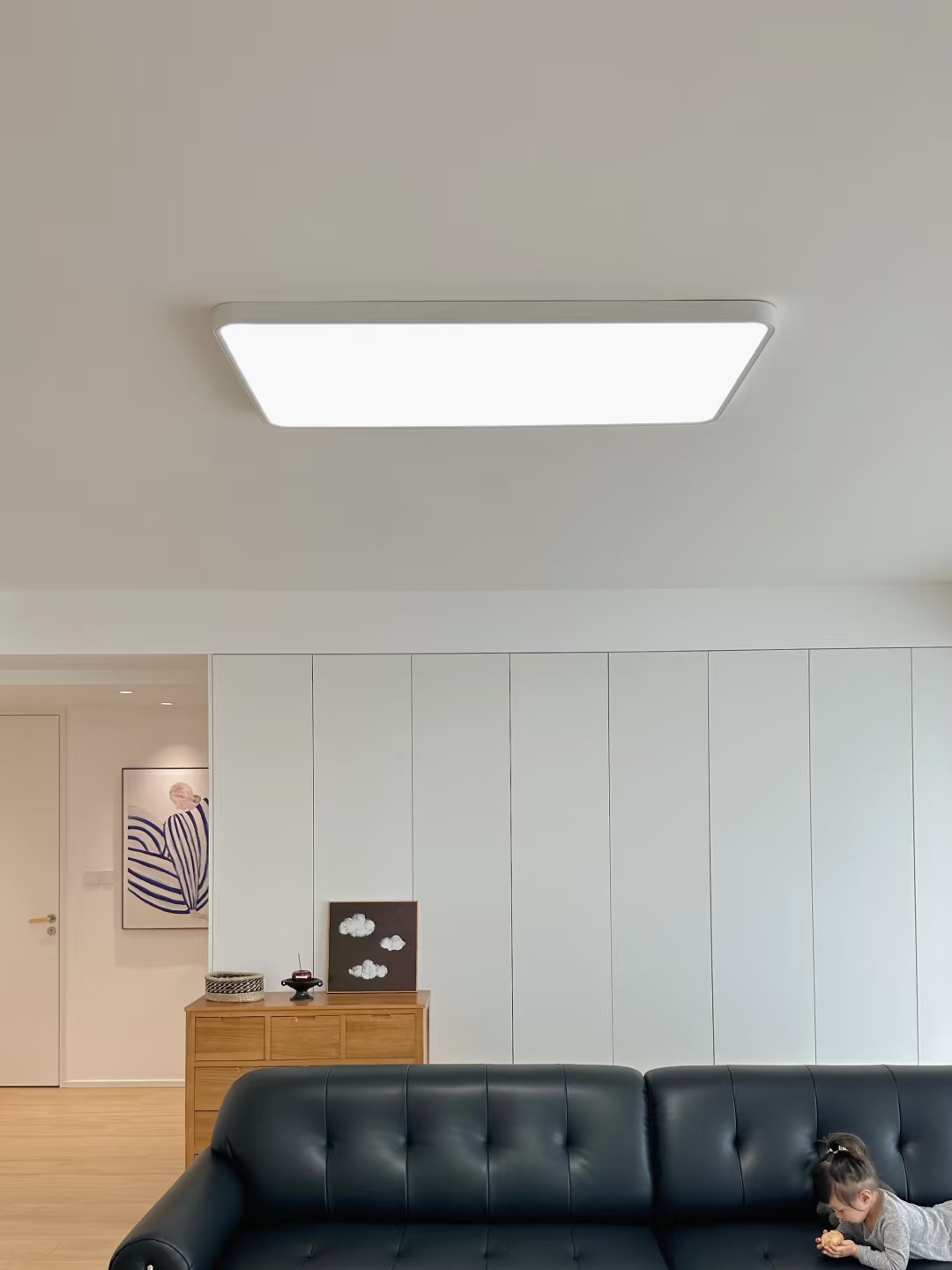 5.4米开间，吸顶灯使用一年后亮度还够吗？