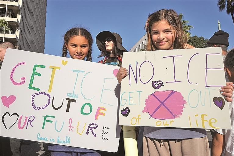 国内要闻（2月2日，精简版）
 
- 🚄春运首日：今日启动，预计跨区域流动95