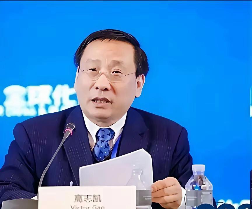 39万亿美债如达摩克利斯之剑高悬，每日利息支出逼近30亿美元。

全球化智库副主