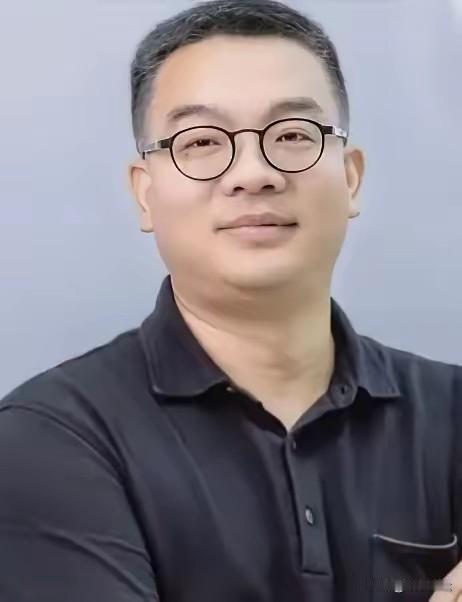 48岁离世
浙江亿万富豪俞兆洪
不是死于意外而是
死于疾病，一个注重健康，规律健