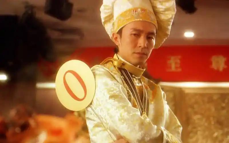 马云曾经说过，“中国人有两样东西一定要看，一个是周星驰电影，一个是金庸小说”。对
