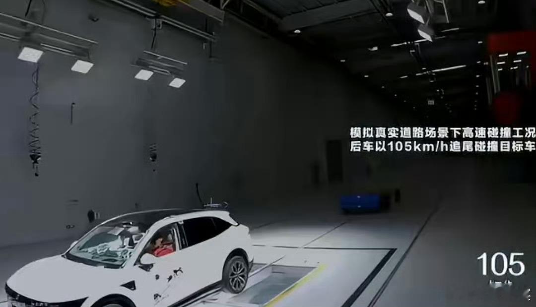 给老外一点中国式安全震撼以前羡慕国外碰撞测试，现在国产车直接打破全球中型SUV碰