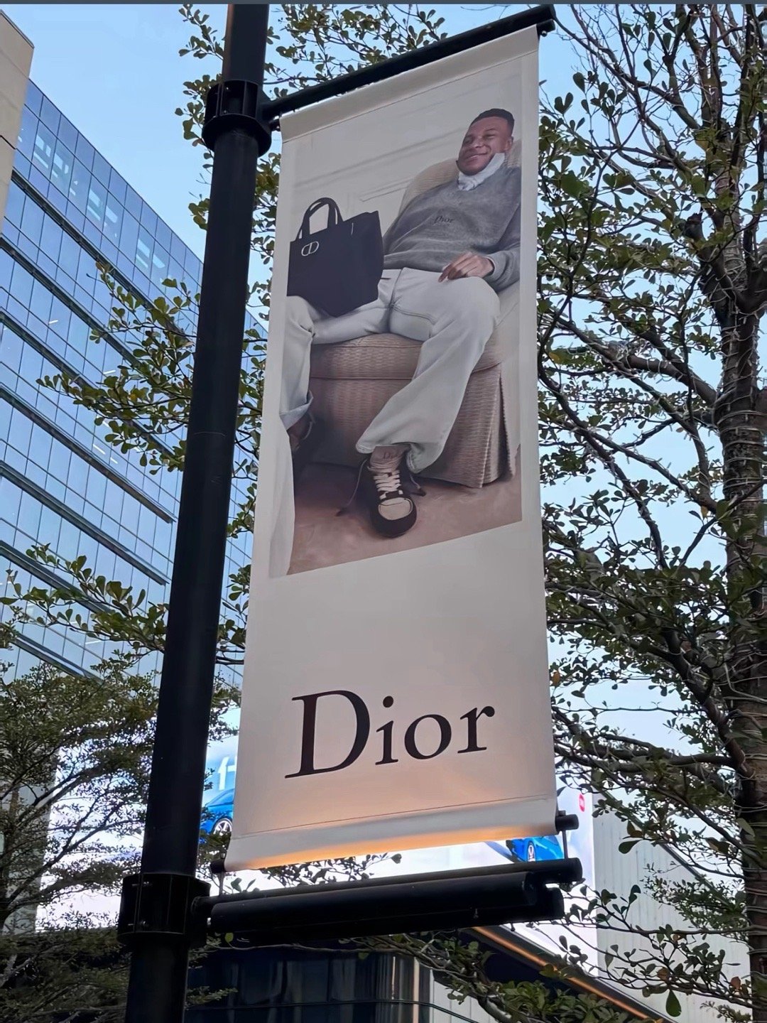 好帅好酸我想搬离这座没有迪奥全球品牌大使地广的城市 