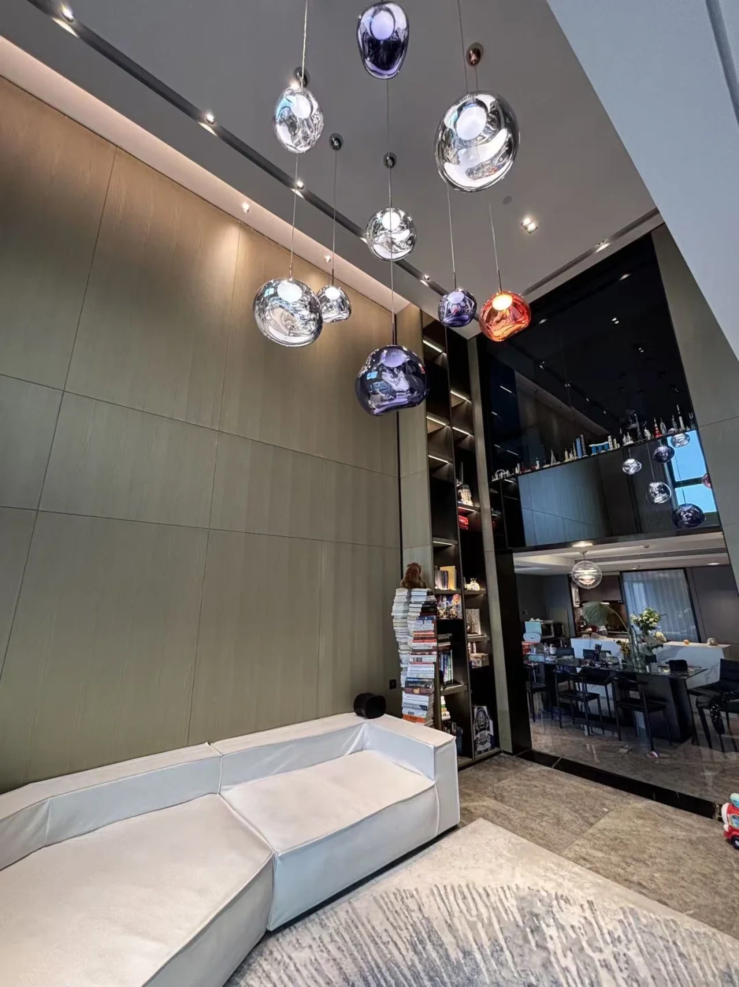 看到设计合理的楼梯下空间