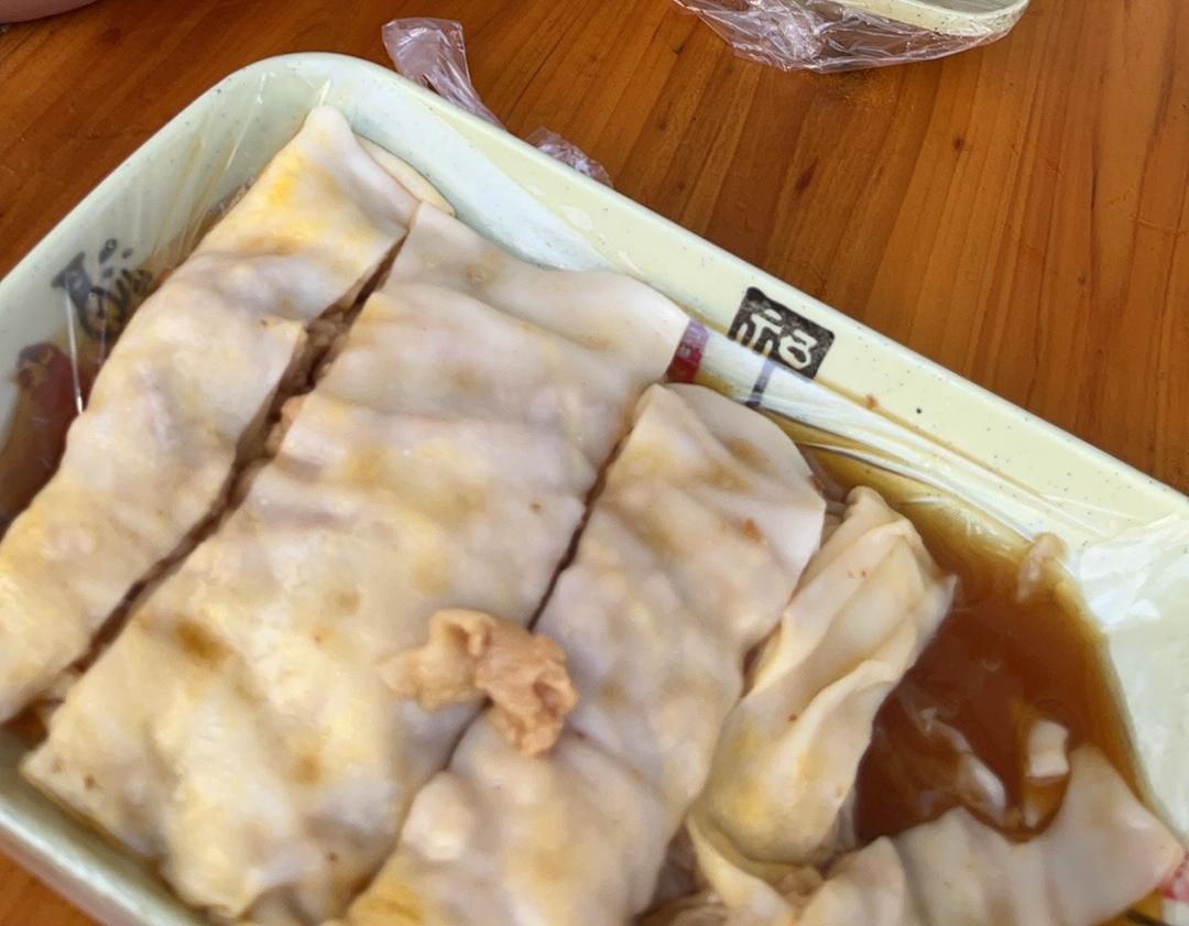 广西早餐天花板必须是卷筒粉！软糯不腻，酱汁入味，连挑食小朋友都抗拒不了，埋头吃得