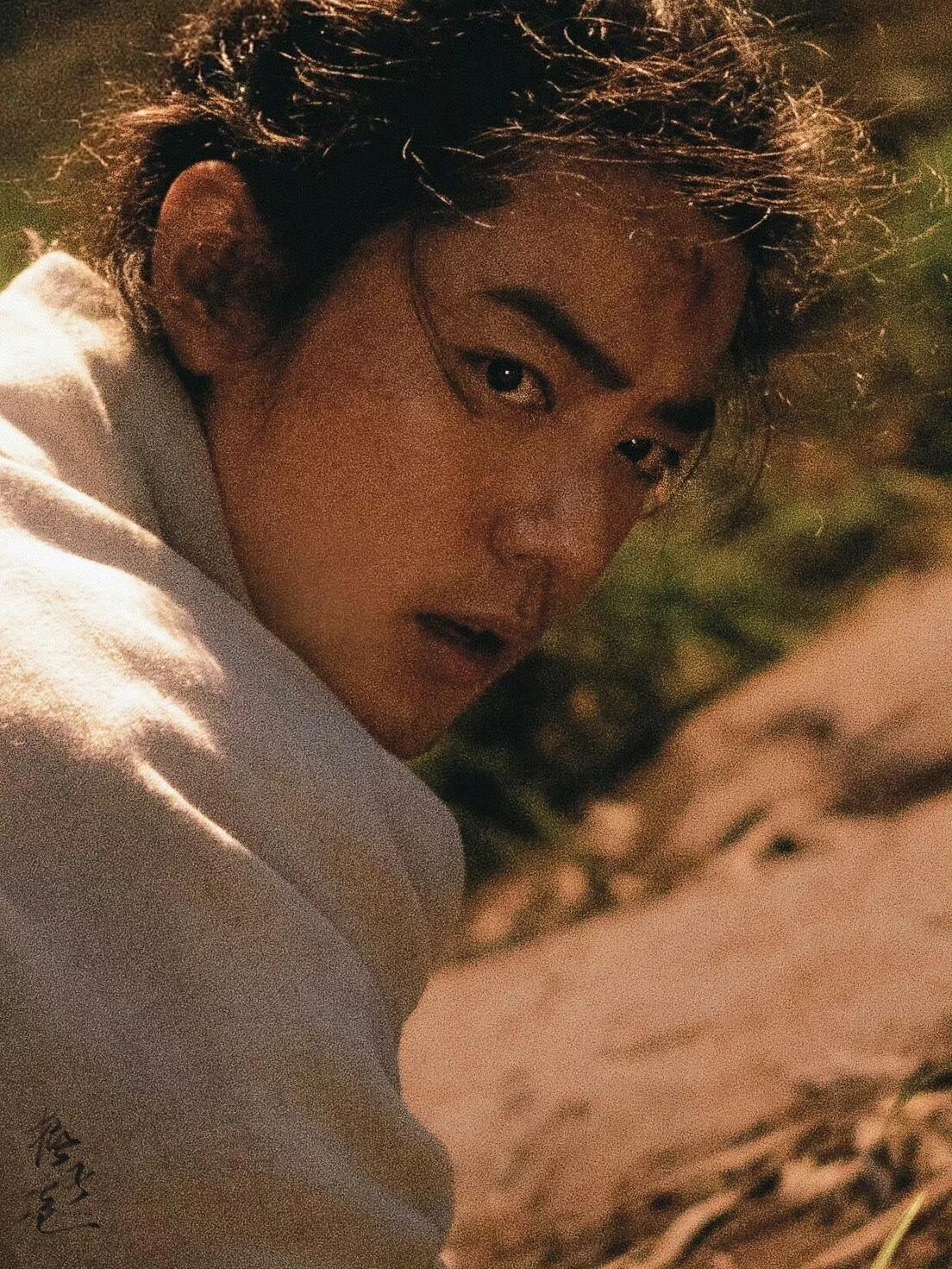 射雕，好看跟着他们的故事心潮澎湃起来郭靖纵马驰骋草原时，好希望他永远永远恣意自由