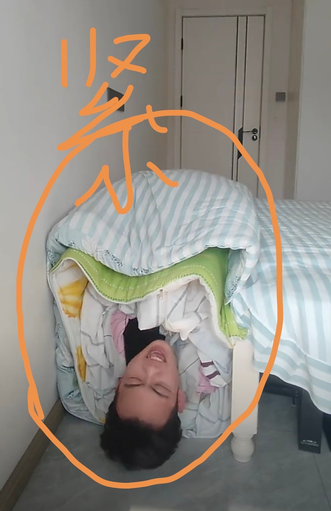 一代人有一代人的灯泡要含 果然，每一代人都有“大聪明”大家有没有一瞬间，想过“含